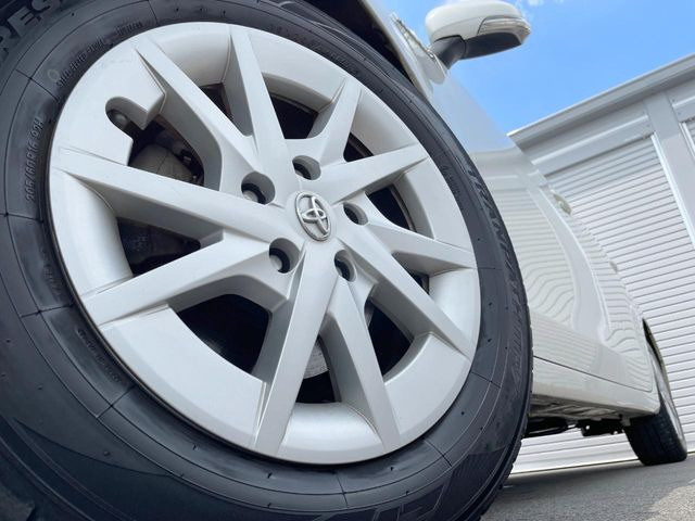 �y����16�C���`�A���~�z�C�[���z�O�ςɃ}�b�`���������A���~�z�C�[���𑕒����Ă���܂��B�e��ЊO�A���~�z�C�[����A�X�^�b�h���X�^�C�����戵�����Ă���܂��B���񂲑��k����������