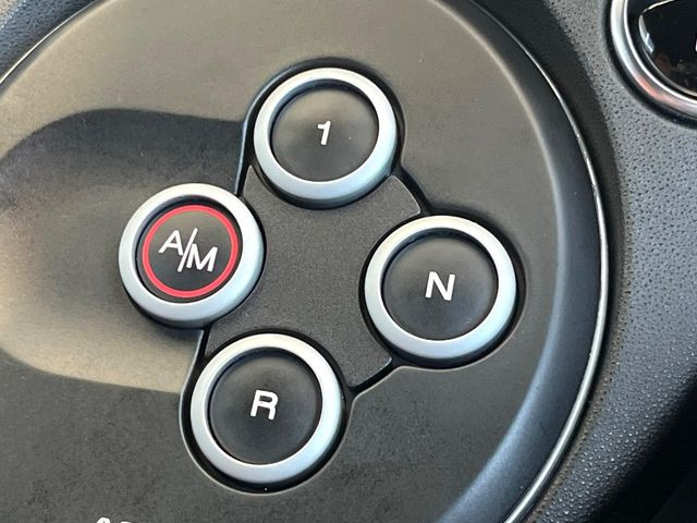 ���V�t�g�̓{�^������ƂȂ�܂��B