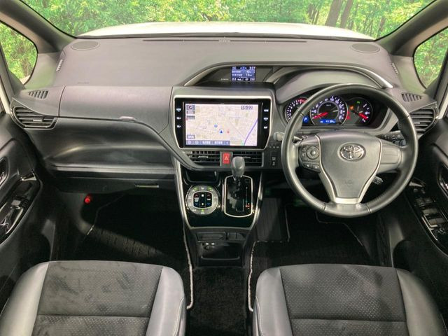 ヴォクシー2.0 ZS 煌III