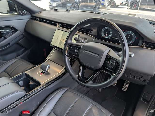 レンジローバーイヴォークダイナミック HSE 1.5L P300e PHEV 4WD