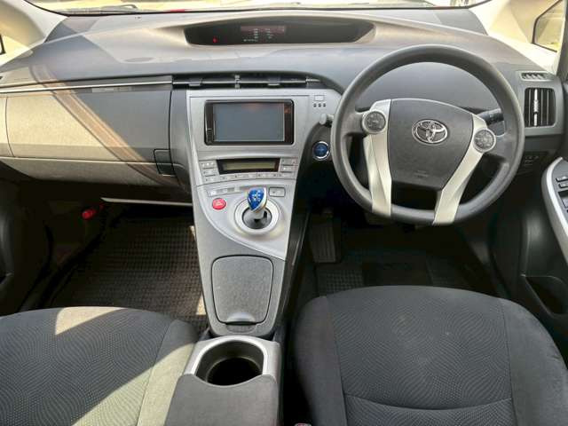 プリウス1.8 S
