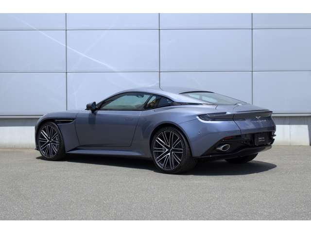 DB12