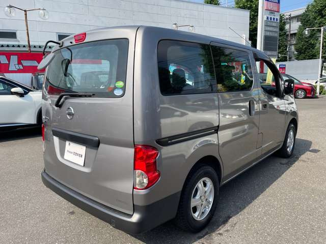 NV200バネットバン1.6 DX