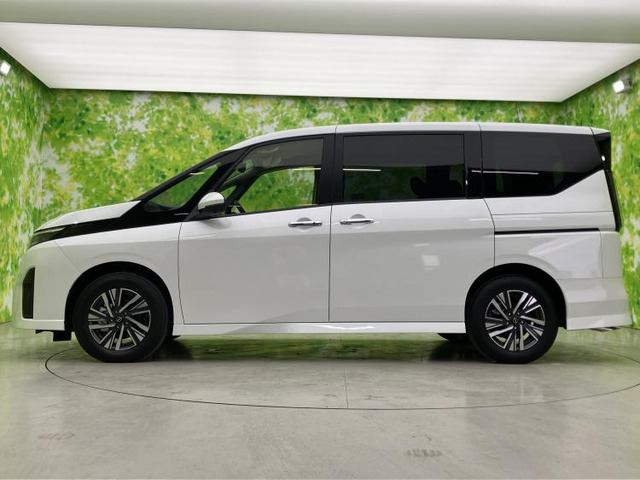 セレナ1.4 e-POWER ハイウェイスターV