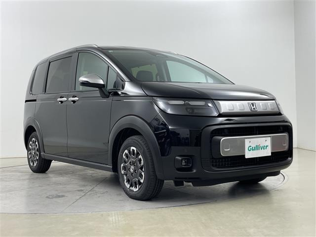 フリード1.5 e:HEV クロスター 4WD