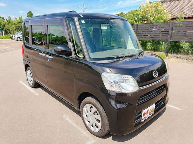 お客様のご予算帯に合わせたお車を常時100台以上取り揃えています!当社のスタッフがお客様のお車選びをしっかりサポートしご提案させていただきます!