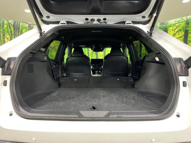 【パワーバックドア】スマートキーや運転席のボタンを押すだけでリアゲートが自動で開閉します!荷物を持っている時や、高い位置にあるバックドアを閉める際に便利な機能です♪
