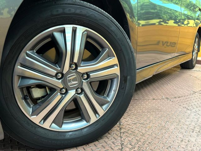 �y����16�C���`�A���~�z�C�[���z�O�ςɃ}�b�`���������A���~�z�C�[���𑕒����Ă���܂��B�e��ЊO�A���~�z�C�[����A�X�^�b�h���X�^�C�����戵�����Ă���܂��B���񂲑��k����������