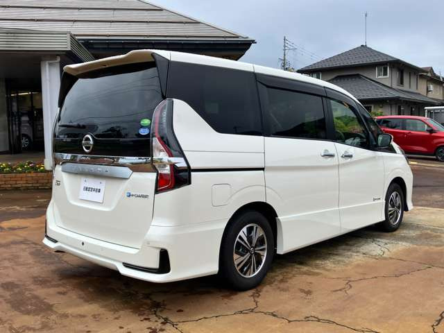 セレナ1.2 e-POWER ハイウェイスターV
