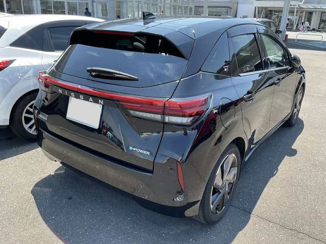 ノートオーラ1.2 G レザーエディション