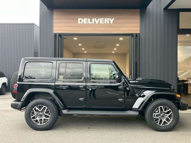 ラングラーアンリミテッド サハラ 4WD
