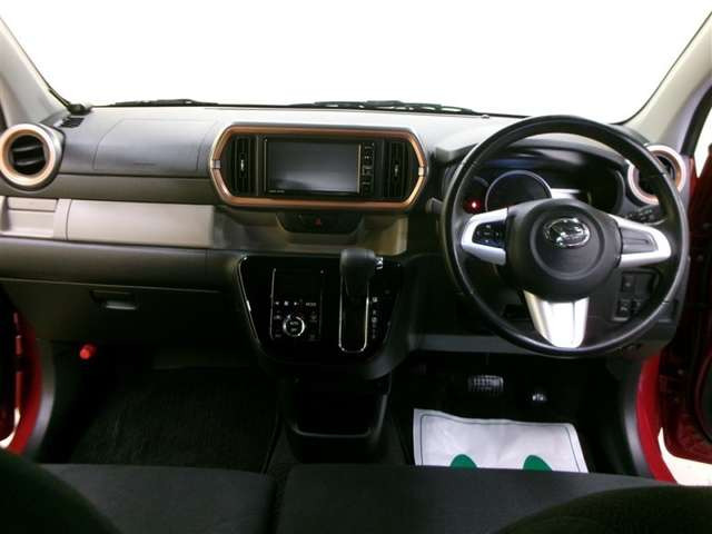 ブーン1.0 シルク SAIII 4WD