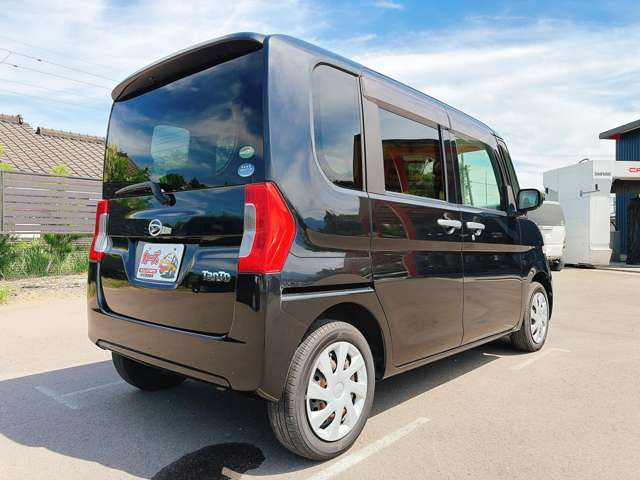 お客様のご予算帯に合わせたお車を常時100台以上取り揃えています!当社のスタッフがお客様のお車選びをしっかりサポートしご提案させていただきます!