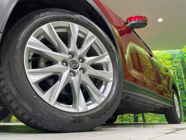 �y����19�C���`�A���~�z�C�[���z�O�ςɃ}�b�`���������A���~�z�C�[���𑕒����Ă���܂��B�e��ЊO�A���~�z�C�[����A�X�^�b�h���X�^�C�����戵�����Ă���܂��B���񂲑��k����������