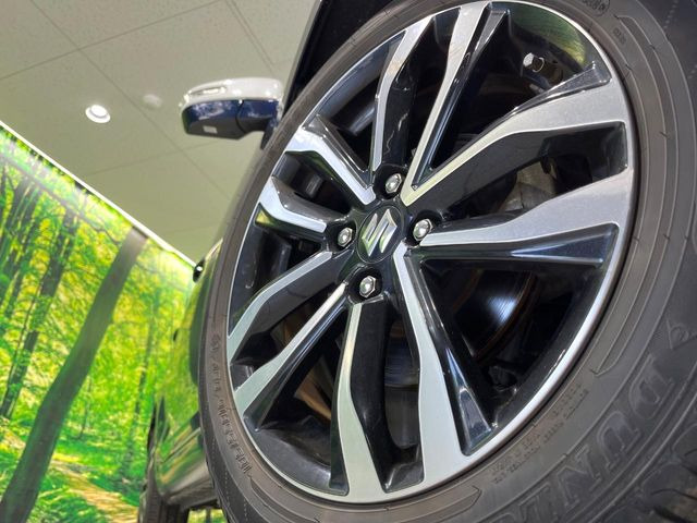 �y����16�C���`�A���~�z�C�[���z�O�ςɃ}�b�`���������A���~�z�C�[���𑕒����Ă���܂��B�e��ЊO�A���~�z�C�[����A�X�^�b�h���X�^�C�����戵�����Ă���܂��B���񂲑��k����������