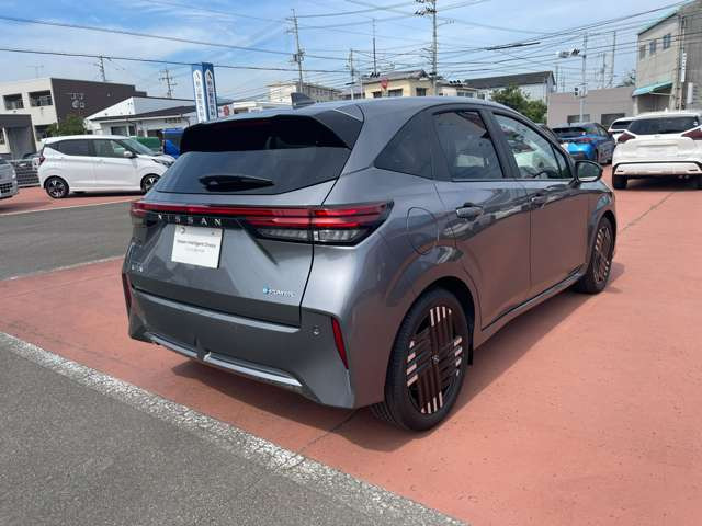 ノートオーラ1.2 G レザーエディション
