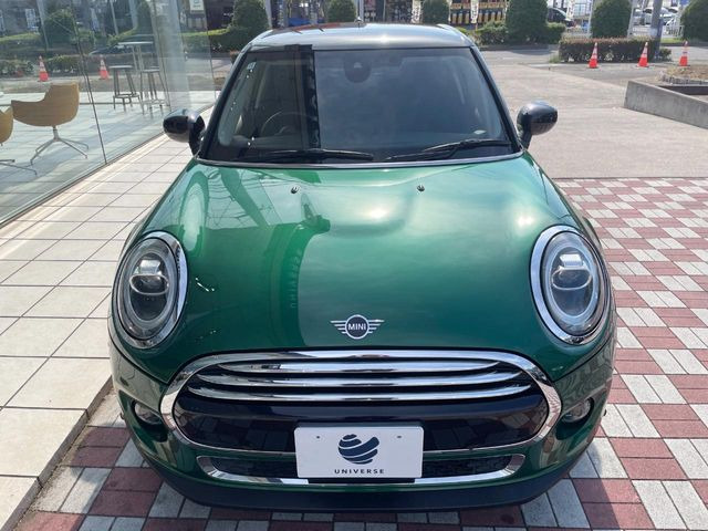 �������x�̃K���X�疌�ŝ����͂������A�㎿�ȃc���E����������B���O����_���J�����؂Ȉ��Ԃ�ی삵�A�F�����E�򉻂�h�~�B�u�e�X�v���b�V���R�[�g�v�A�u�e�v���~�b�T�R�[�g�v���炨�I�т��������܂��B