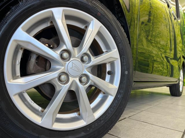 �y����14�C���`�A���~�z�C�[���z�O�ςɃ}�b�`���������A���~�z�C�[���𑕒����Ă���܂��B�e��ЊO�A���~�z�C�[����A�X�^�b�h���X�^�C�����戵�����Ă���܂��B���񂲑��k����������