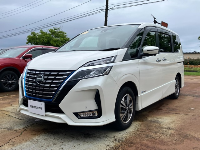 セレナ1.2 e-POWER ハイウェイスターV