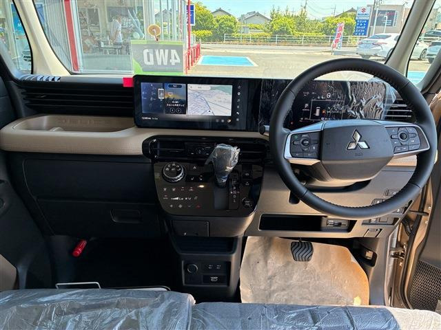 デリカミニT プレミアム デリマル パッケージ 4WD