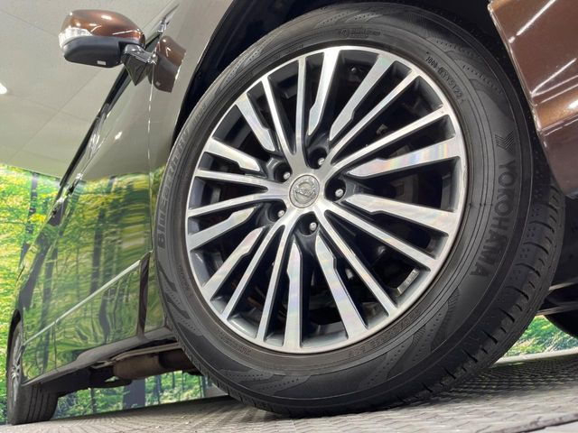 �y����18�C���`�A���~�z�C�[���z�O�ςɃ}�b�`���������A���~�z�C�[���𑕒����Ă���܂��B�e��ЊO�A���~�z�C�[����A�X�^�b�h���X�^�C�����戵�����Ă���܂��B���񂲑��k����������