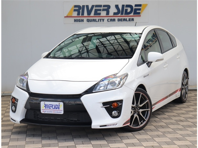 プリウス1.8 S ツーリングセレクション G's