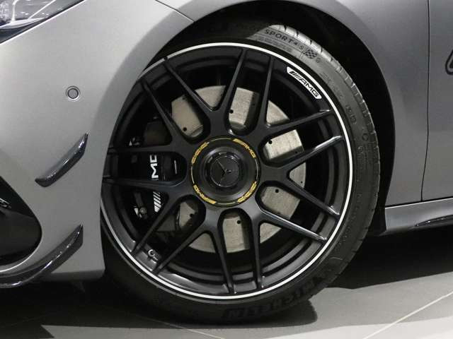 CLAクラスAMG CLA45 S 4マチックプラス ファイナル エディション 4WD