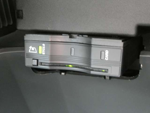 今では当たり前のETC♪最新2.0搭載☆高速道路も楽々通過!!