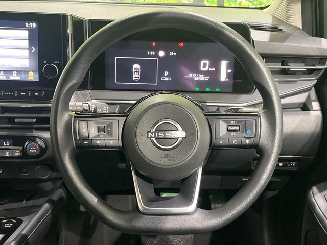 �y�X�e�A�����O�X�C�b�`�z�^�]���A�O������ڐ������炷���ƂȂ��A�I�[�f�B�I���̑��삪�\�ȕ֗��@�\!���S&���K�ȃh���C�u�����o���Ă���܂���