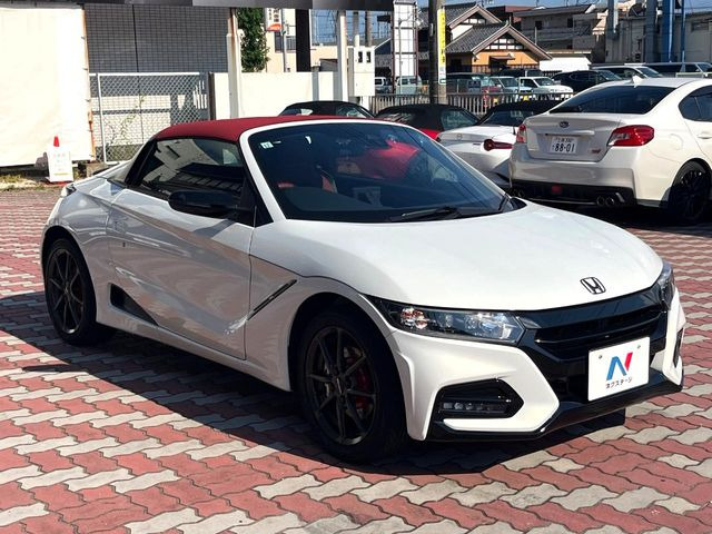 �������x�̃K���X�疌�ŝ����͂������A�㎿�ȃc���E����������B���O����_���J�����؂Ȉ��Ԃ�ی삵�A�F�����E�򉻂�h�~�B�u�e�X�v���b�V���R�[�g�v�A�u�e�v���~�b�T�R�[�g�v���炨�I�т��������܂��B