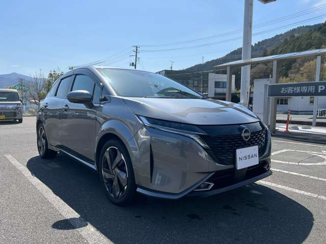 ノートオーラ1.2 G FOUR レザーエディション 4WD