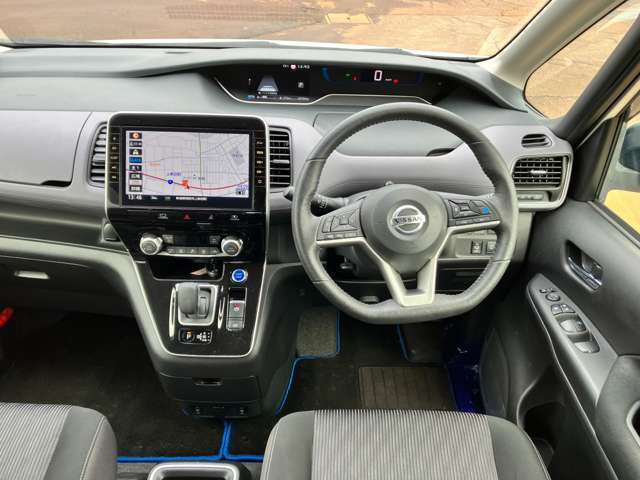 セレナ1.2 e-POWER ハイウェイスターV