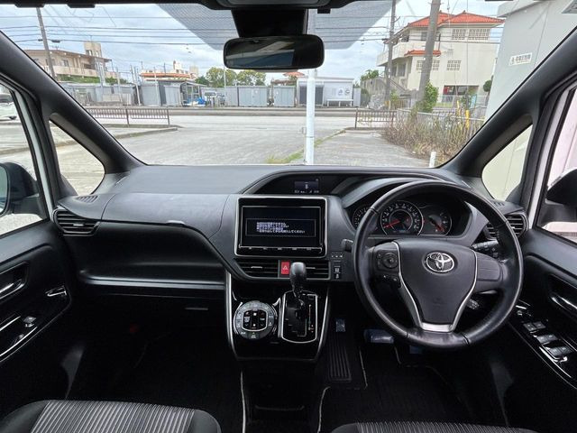ヴォクシー2.0 ZS 煌