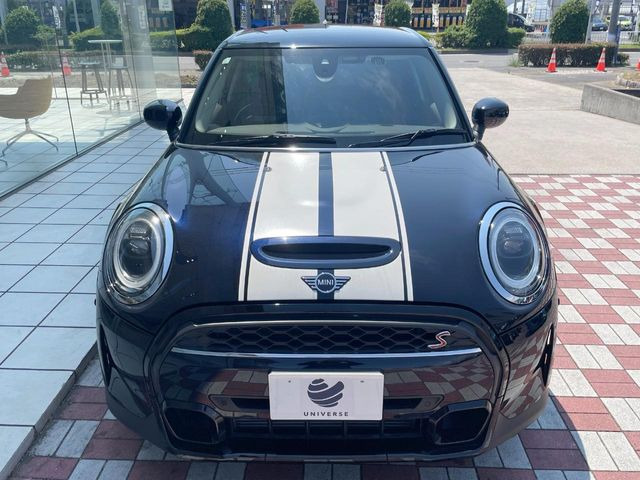 �������x�̃K���X�疌�ŝ����͂������A�㎿�ȃc���E����������B���O����_���J�����؂Ȉ��Ԃ�ی삵�A�F�����E�򉻂�h�~�B�u�e�X�v���b�V���R�[�g�v�A�u�e�v���~�b�T�R�[�g�v���炨�I�т��������܂��B