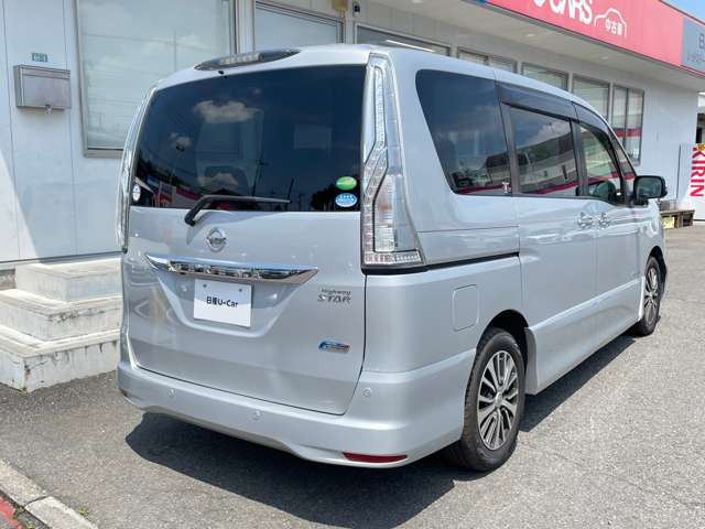 セレナ2.0 ハイウェイスター S-HYBRID アドバンスドセーフティパッケージ