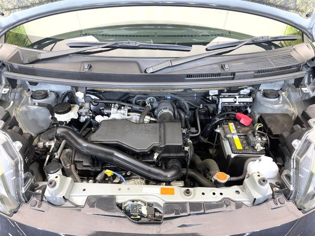 親切・丁寧な専門メカニックスタッフが応対!・車検・点検整備・事故等の修理などアフターサービスも安心。お車のカスタマイズもネクステージのサービススタッフまでご相談ください!
