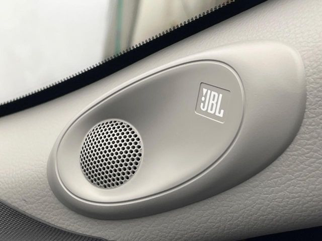 �yJBL�T�E���h�V�X�e���t�������i�r�z�[���̃i�r�@�\�͂������A���x�ȃ`���[�j���O�\�͂����ڂ���Ă���A�������ȉ��y�����y���݂��������܂���