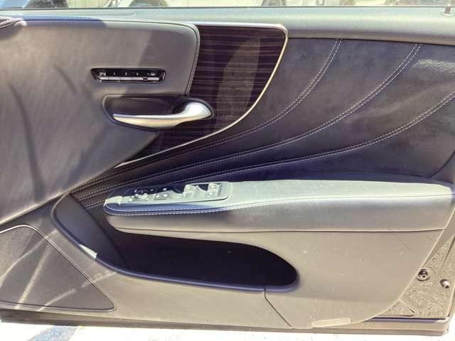 ���X�̎Ԃ̓��[���N���[�j���O�{�H�ς�!�[�ԑO�ɂ͎肪��WAX�A�����d�グ���|�Ŕ[�Ԃ������Ȃ��Ă���܂�!