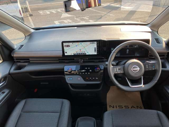 セレナ1.4 e-POWER ハイウェイスターV