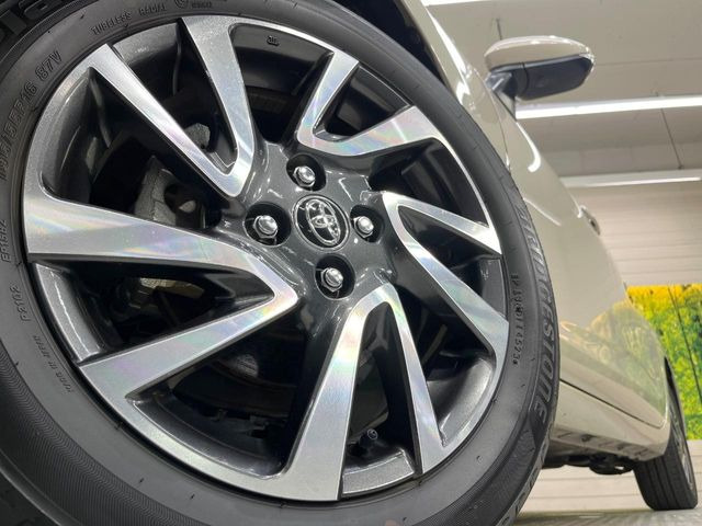 �y����16�C���`�A���~�z�C�[���z�O�ςɃ}�b�`���������A���~�z�C�[���𑕒����Ă���܂��B�e��ЊO�A���~�z�C�[����A�X�^�b�h���X�^�C�����戵�����Ă���܂��B���񂲑��k����������