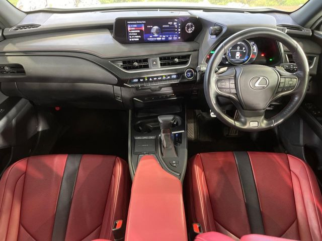 UX250h Fスポーツ