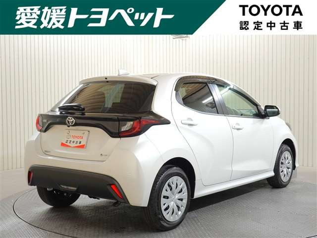 ヤリス1.5 ハイブリッド X E-Four 4WD