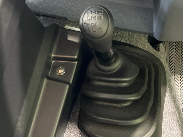4WD�̂��Ԃł��̂ŁA�ᓹ�ł����S�ł���~��n�n��ɂ��Z�܂��̕��ȊO�ɂ��A�E�B���^�[�X�|�[�c����̕���~��n��֋A�Ȃ����@�������ɂ���������!