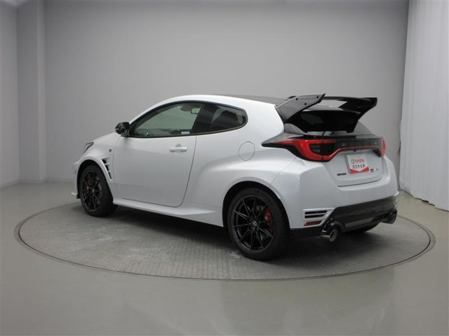 GRヤリス1.6 RZ ハイ パフォーマンス + エアロ パフォーマンス パッケージ 4WD