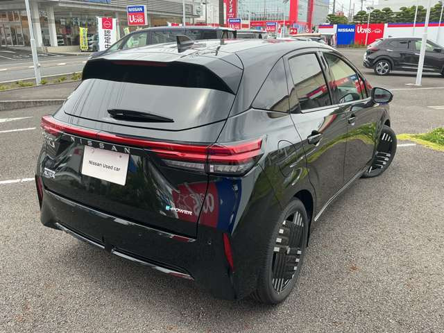 ノートオーラ1.2 G レザーエディション