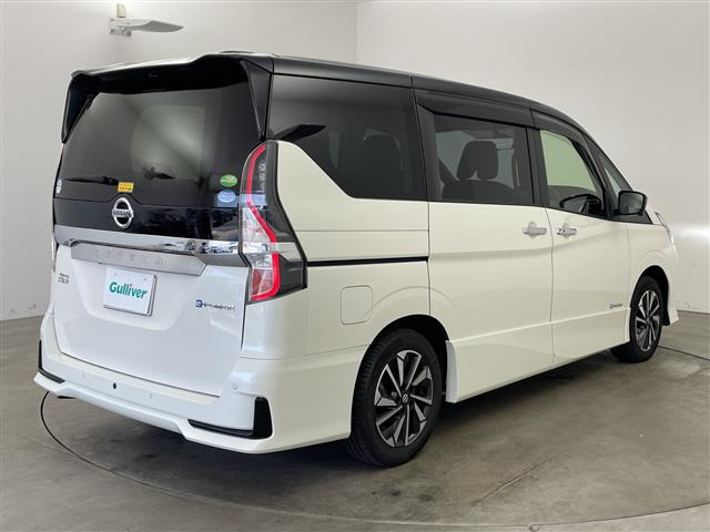 セレナ1.2 e-POWER ハイウェイスターV