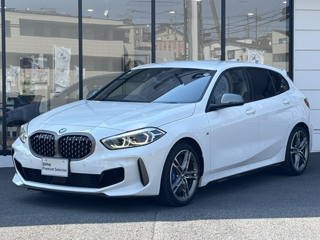 1シリーズM135i xドライブ 4WD