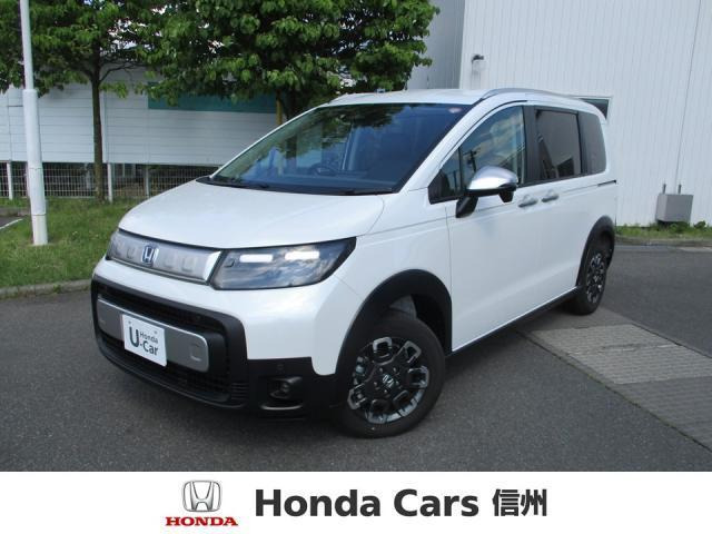 フリード1.5 e:HEV クロスター 4WD