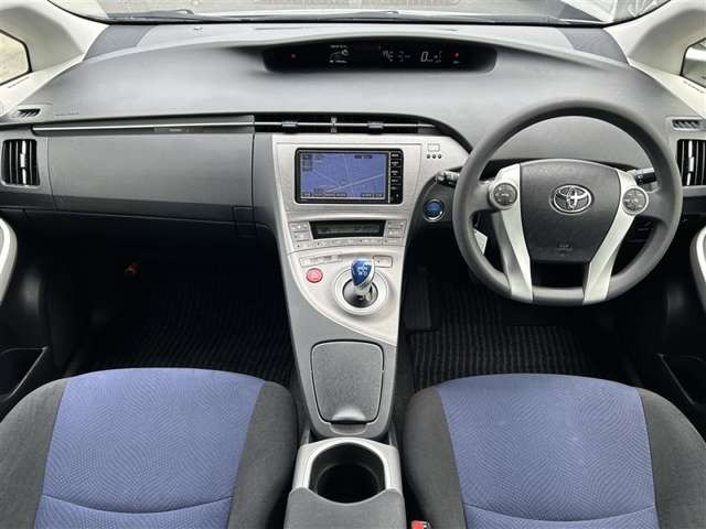 プリウス1.8 S
