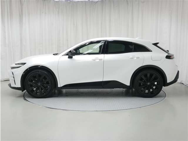 クラウンスポーツ2.5 Z E-Four 4WD